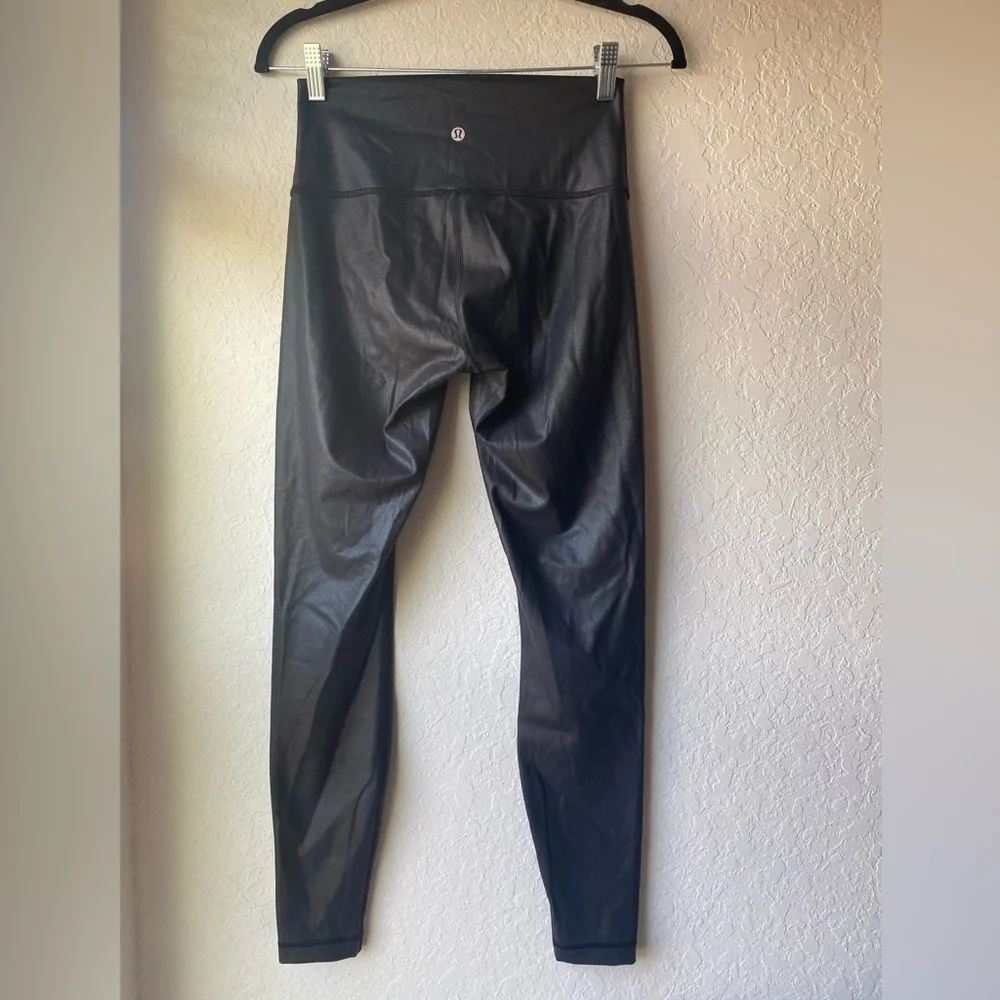 Lululemon Wunder Under High-Rise Tight *Foil 28" in Matte Black Foil ~ Size 6 - Picture 9 of 12